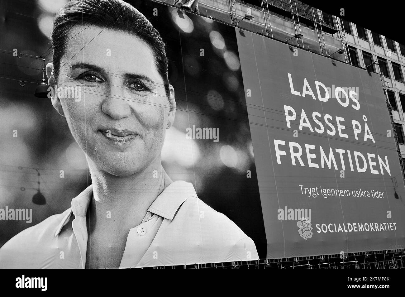 Copenahgen /Danemark/18 octobre 2022/Denmarks Premier ministre Mme mette Frederiksen leader du parti social-démocrate et candidat au poste de Premier ministre et de panneau d'affichage pour la réélection dans la capitale danoise...(photo. Francis Joseph Dean/Dean photos. Banque D'Images
