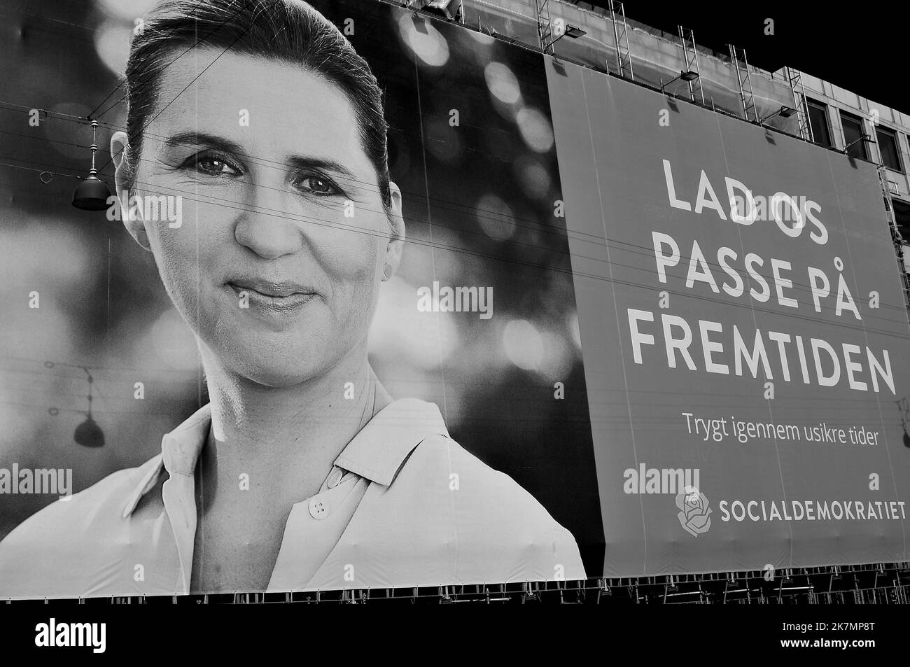 Copenahgen /Danemark/18 octobre 2022/Denmarks Premier ministre Mme mette Frederiksen leader du parti social-démocrate et candidat au poste de Premier ministre et de panneau d'affichage pour la réélection dans la capitale danoise...(photo. Francis Joseph Dean/Dean photos. Banque D'Images
