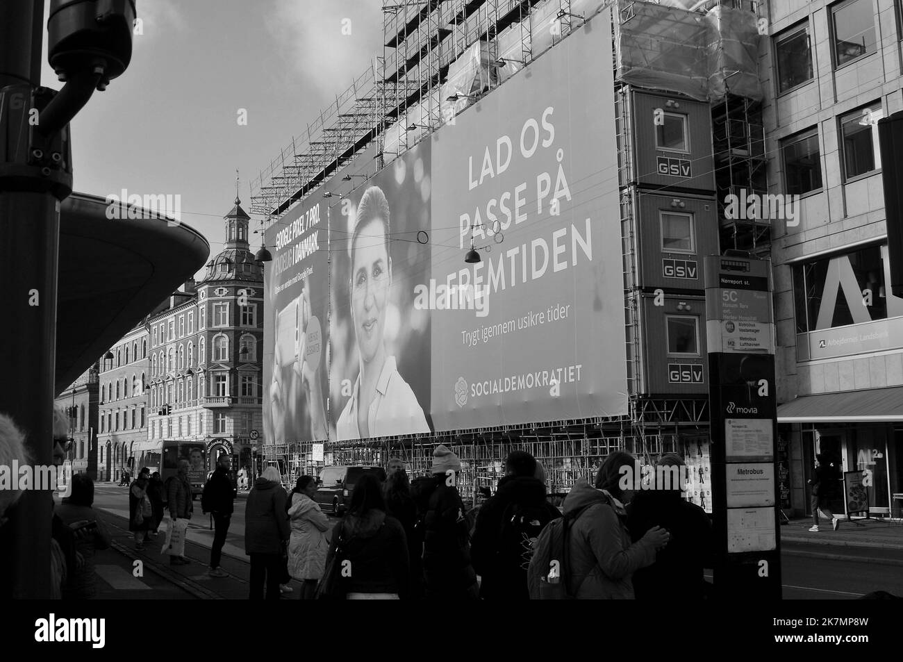 Copenahgen /Danemark/18 octobre 2022/Denmarks Premier ministre Mme mette Frederiksen leader du parti social-démocrate et candidat au poste de Premier ministre et de panneau d'affichage pour la réélection dans la capitale danoise...(photo. Francis Joseph Dean/Dean photos. Banque D'Images
