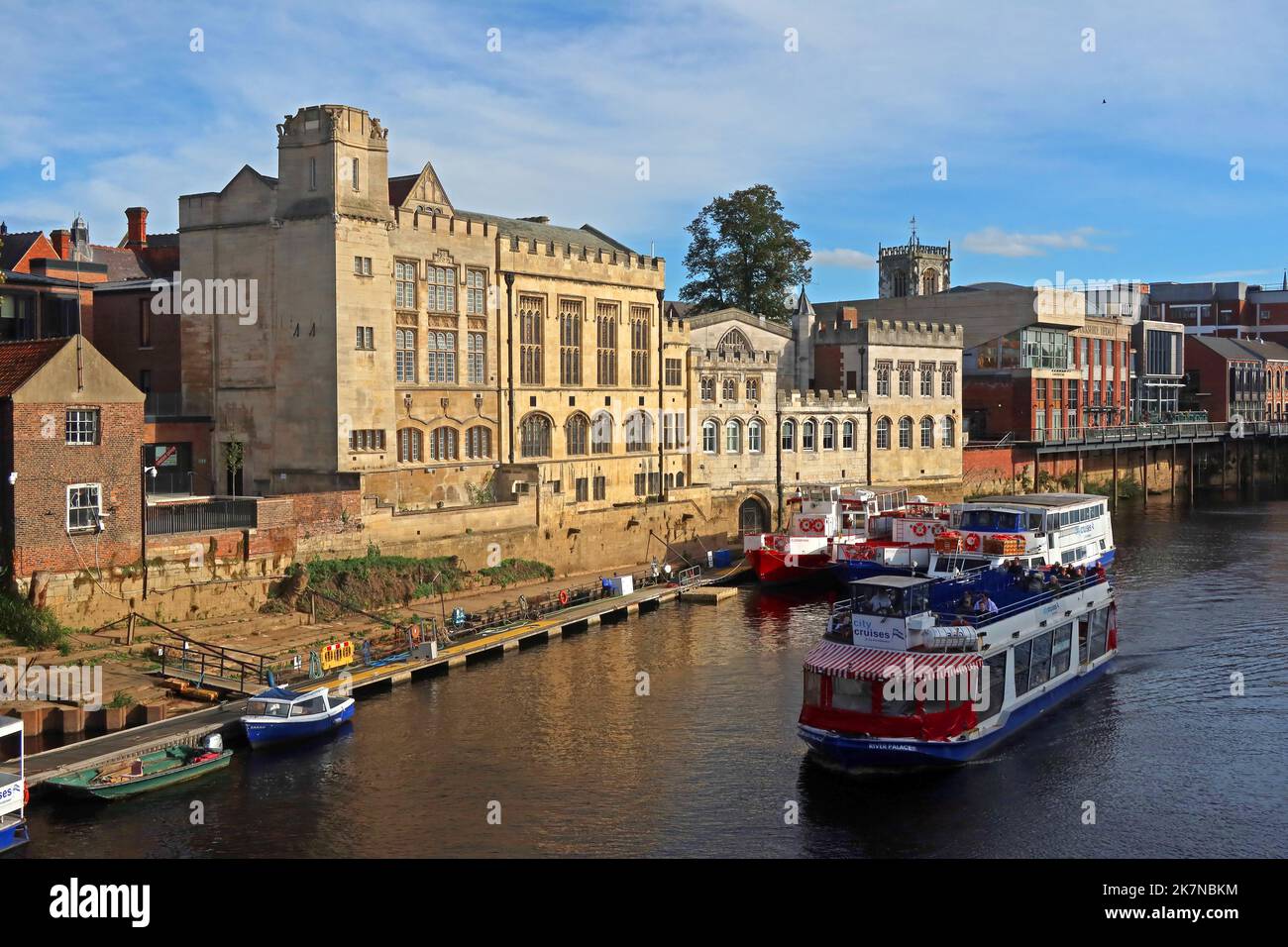 Bateau River Palace City Cruises sur Ouse à York, Yorkshire, Angleterre, Royaume-Uni, YO1 Banque D'Images