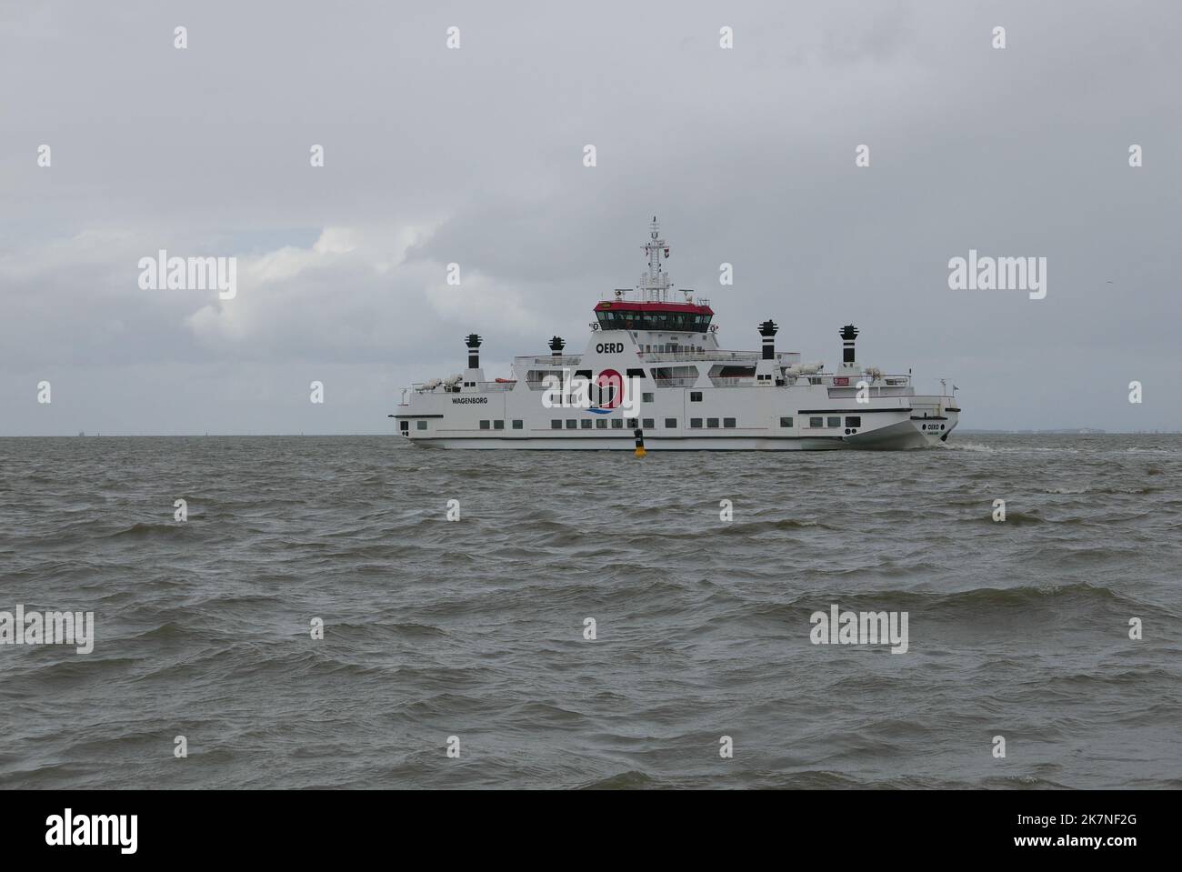 Ferry pour l'une des îles de Freman. Mer des Wadden. Pays-Bas. Banque D'Images