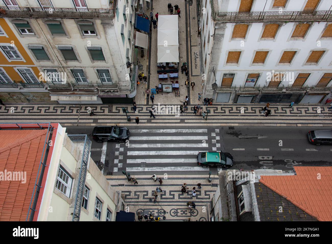Marché dans la rue, Lisbonne, Portugal Banque D'Images