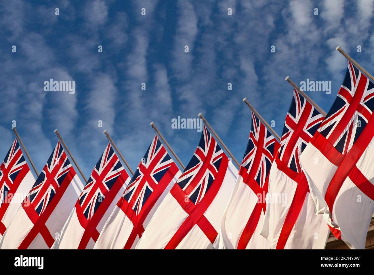 Drapeaux britanniques dans le vent à Londres 2009 Banque D'Images