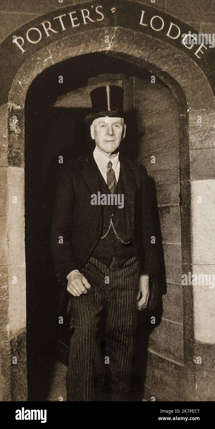 Un portrait vintage (vers les années 1930) de M. W. N Maskell ancien porteur de Trinity College, Oxford, Royaume-Uni. Certaines références le font référence à George Maskell. Banque D'Images