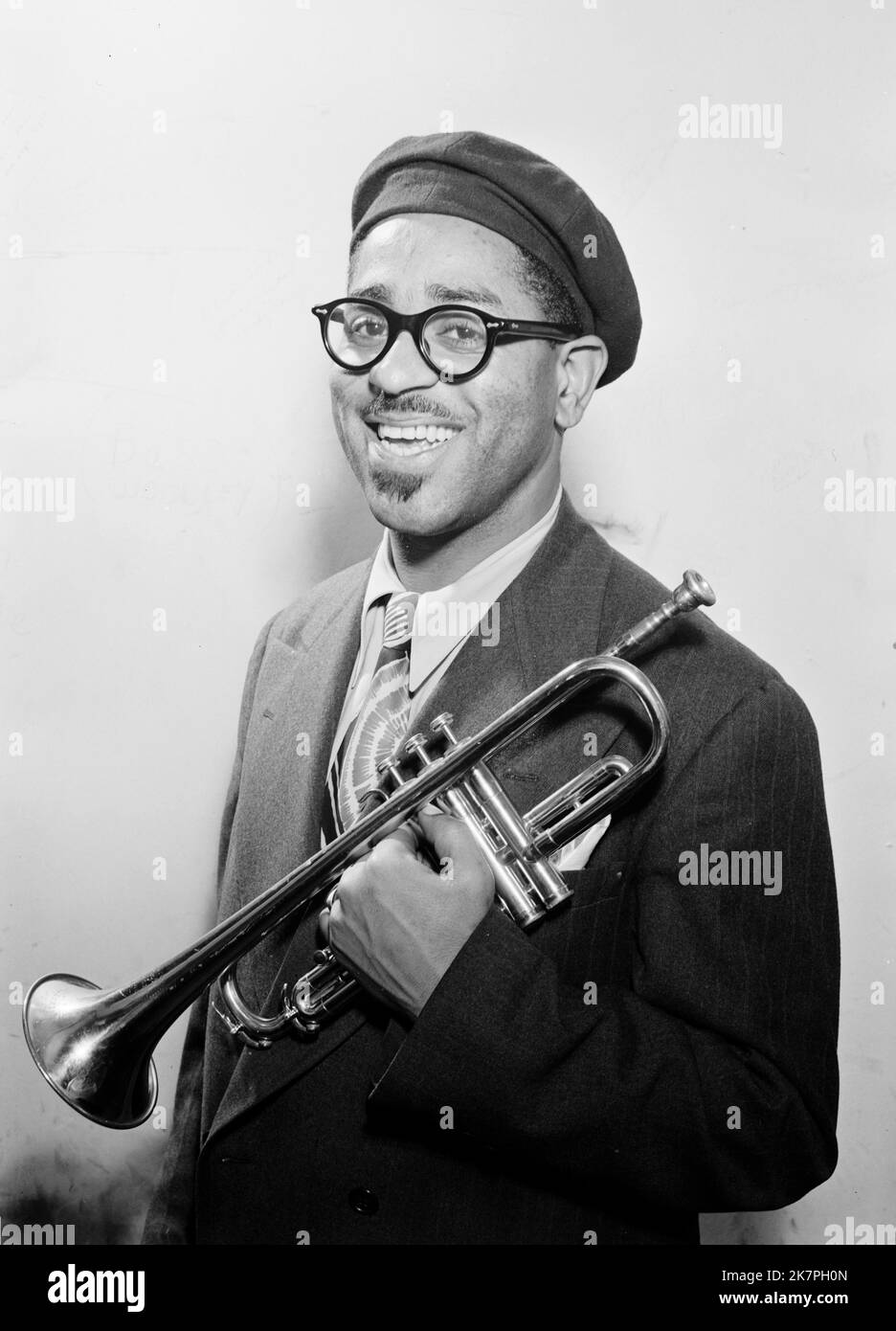 Dizzy Gillespie, John Birks « Dizzy » Gillespie (1917 – 1993) trompettiste, chef de bande, compositeur et chanteur de jazz américain. Banque D'Images