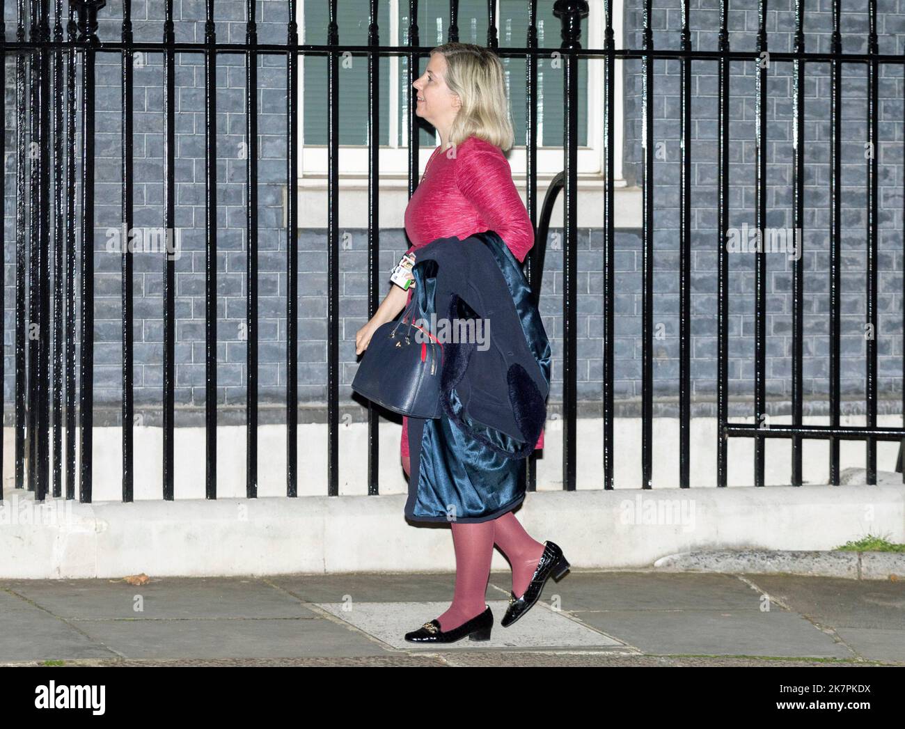 Sous-secrétaire d'État parlementaire aux compétences, Andrea Jenkyns, député, arrive à Downing Street à Londres. Date de la photo: Mardi 18 octobre 2022. Banque D'Images