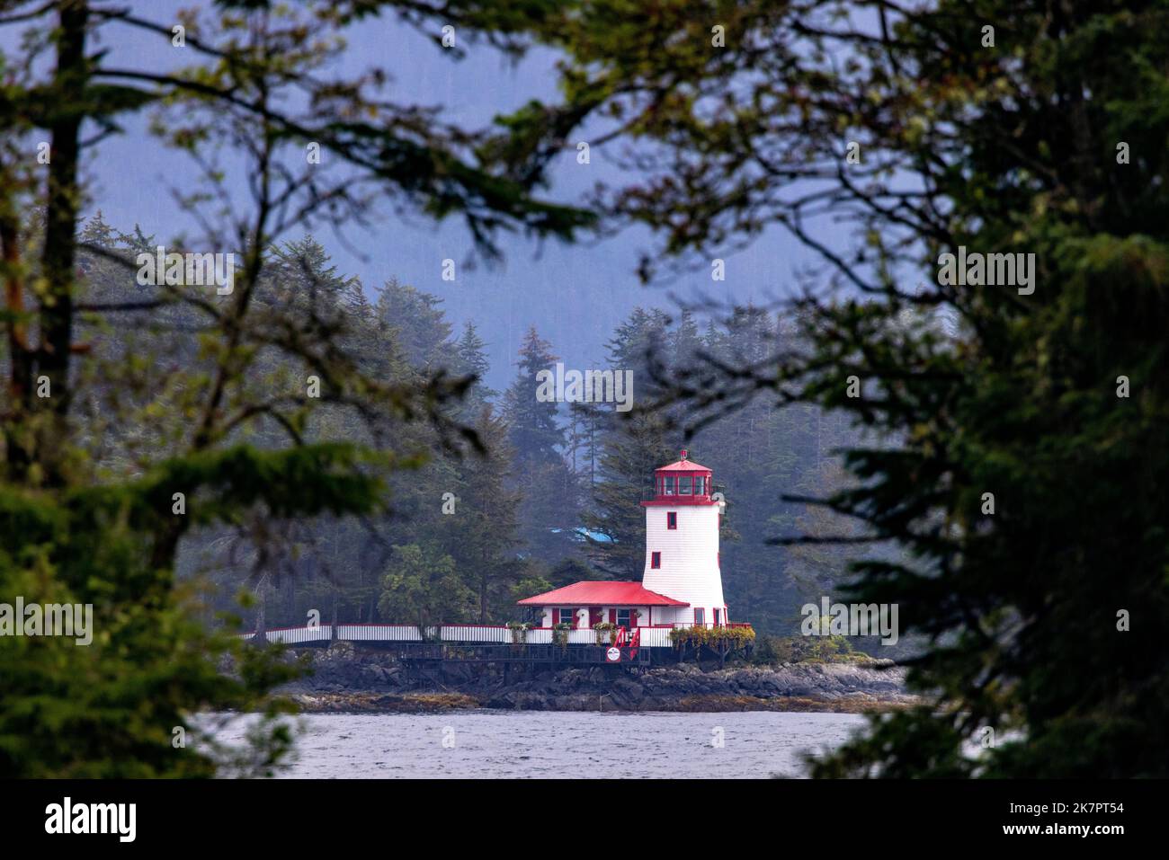 Phare de Sitka (balise de navigation et location de vacances) construit par Burgess Bauder - Sitka, Alaska, Etats-Unis Banque D'Images