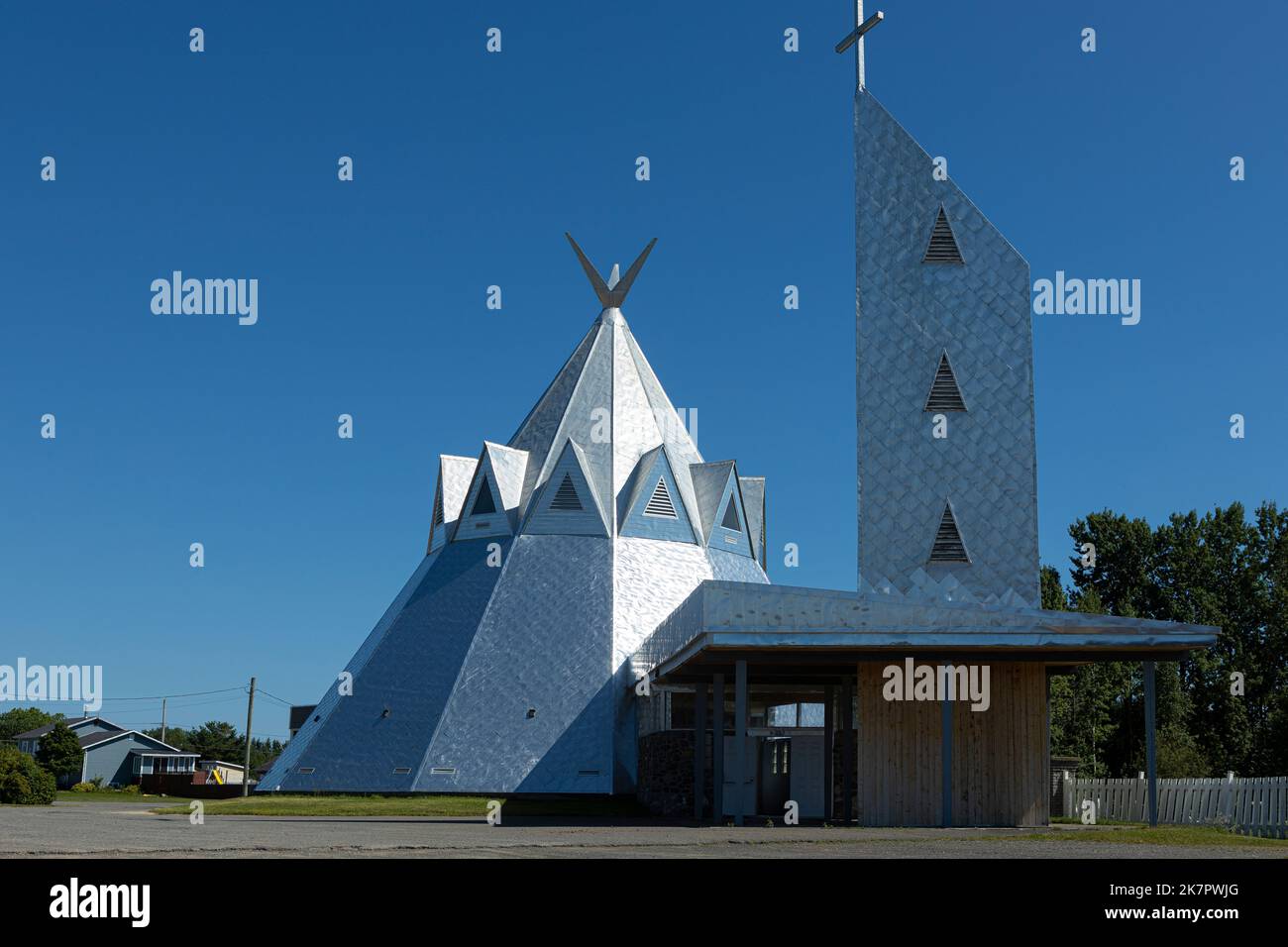 L'église Kateri-Tekakwitha est représentée dans la réserve autochtone de Gesgapegiag micmaque, dans la région québécoise de la Gaspésie, au 27 juillet 2022 Banque D'Images