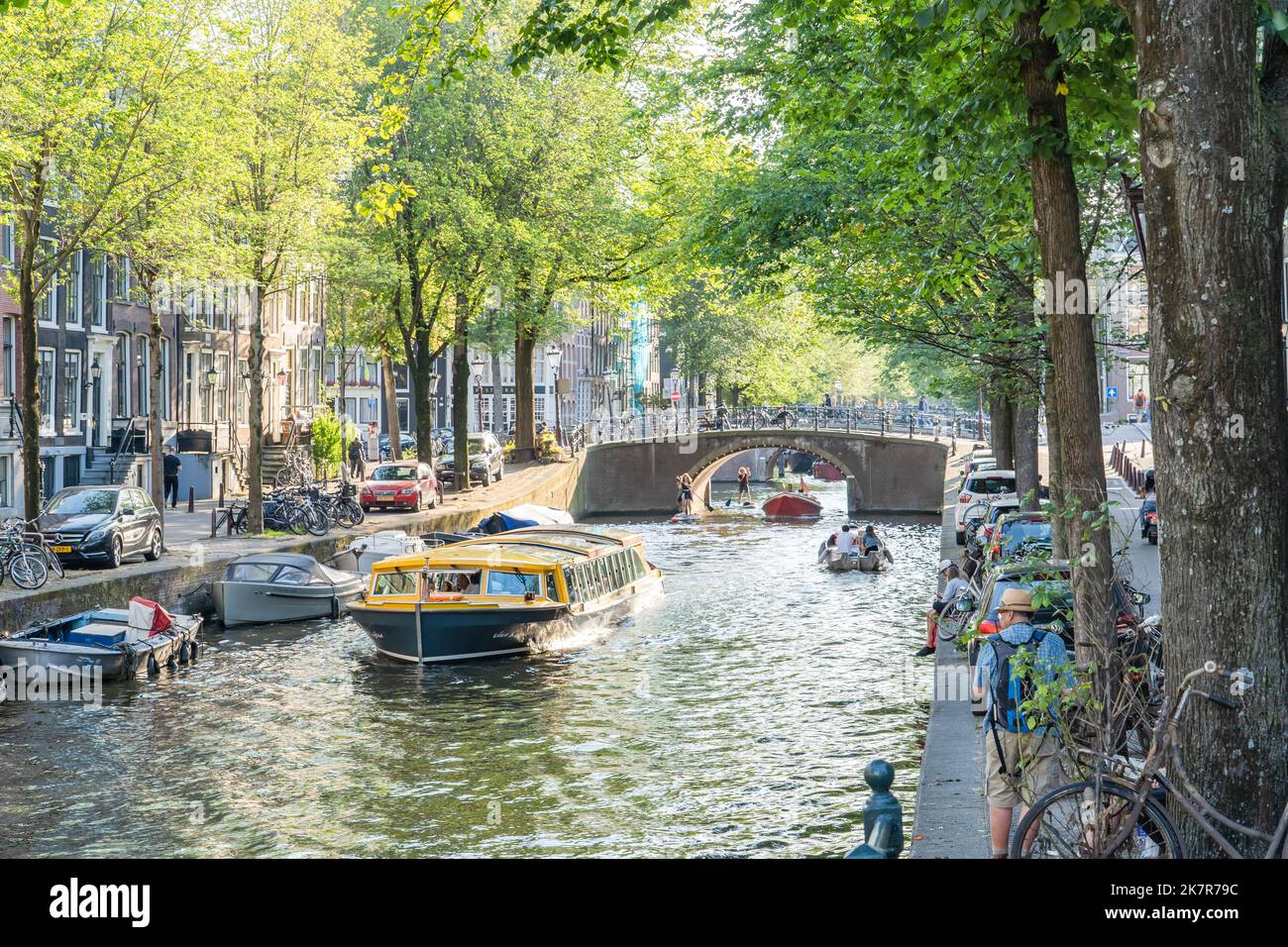 Vue panoramique sur le canal à Amsterdam, pays-Bas Banque D'Images