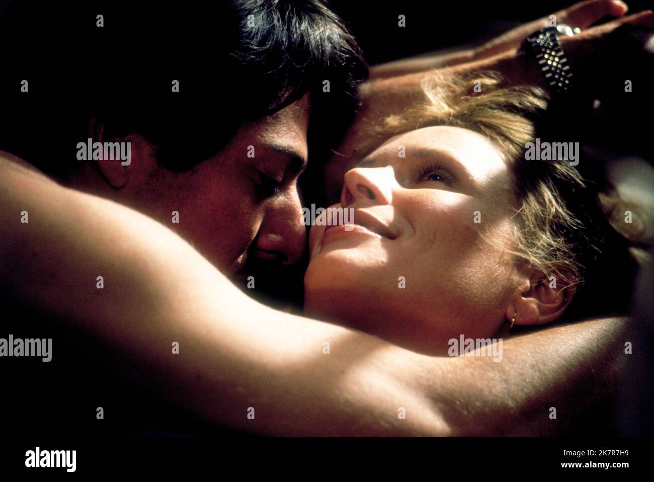 Dustin Hoffman & Marthe Keller film Marathon Man (USA 1976) personnages : Thomas 'Babe' Levy & Elsa Opel réalisateur : John Schlesinger 06 octobre 1976 **AVERTISSEMENT** cette photographie est réservée à un usage éditorial et est la propriété de PARAMOUNT et/ou du photographe assigné par la société de production et ne peut être reproduite que par des publications en liaison avec la promotion du film ci-dessus. Un crédit obligatoire à PARAMOUNT est requis. Le photographe doit également être crédité lorsqu'il est connu. Aucune utilisation commerciale ne peut être accordée sans autorisation écrite de The film Company. Banque D'Images