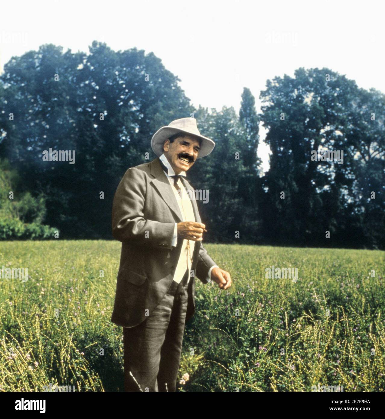 Burt Lancaster film: 1900; Nineteen cent (1976) personnages: Le grand-père d'Alfredo Directeur: Bernardo Bertolucci 15 août 1976 **AVERTISSEMENT** cette photographie est destinée à un usage éditorial exclusif et est le droit d'auteur de PARAMOUNT et/ou du photographe assigné par la Société de film ou de production et ne peut être reproduite que par des publications en conjonction avec la promotion du film ci-dessus. Un crédit obligatoire pour PARAMOUNT est requis. Le photographe doit également être crédité lorsqu'il est connu. Aucune utilisation commerciale ne peut être accordée sans l'autorisation écrite de la Société du film. Banque D'Images