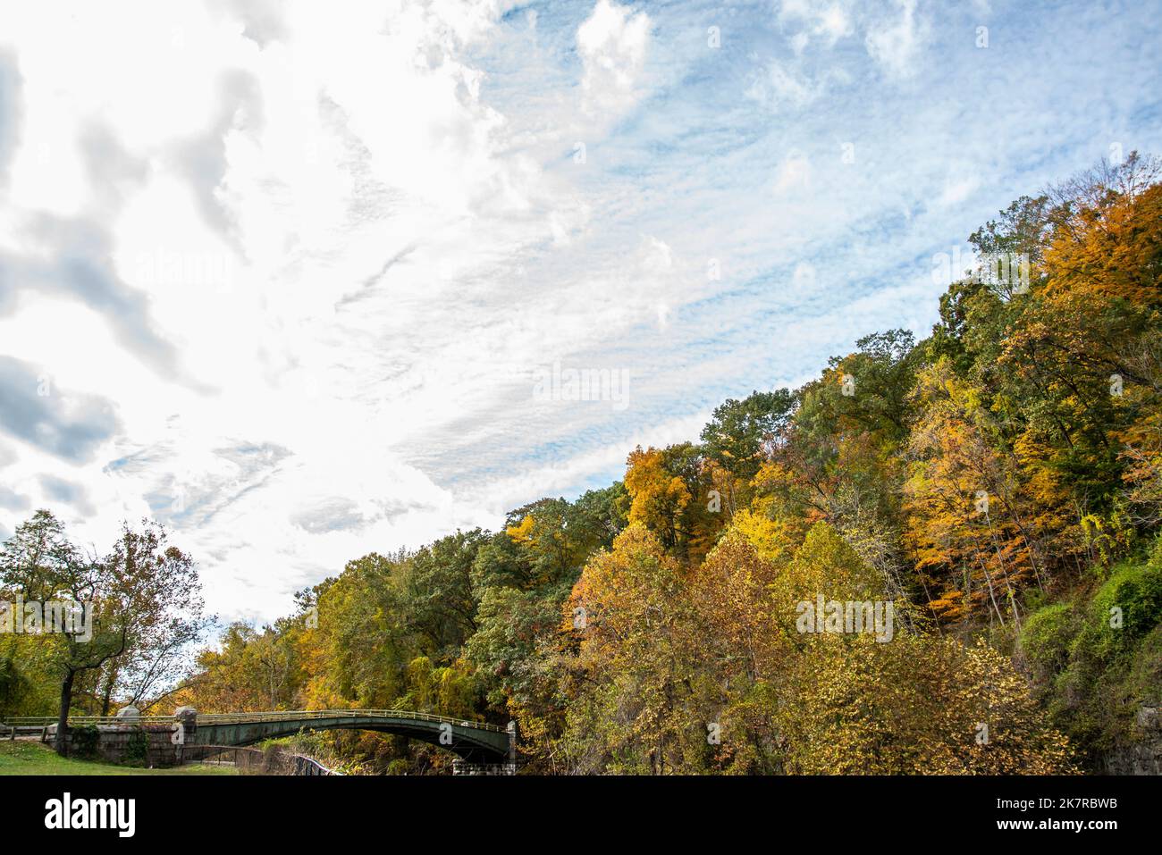 L'automne est arrivé dans la montagne Banque D'Images