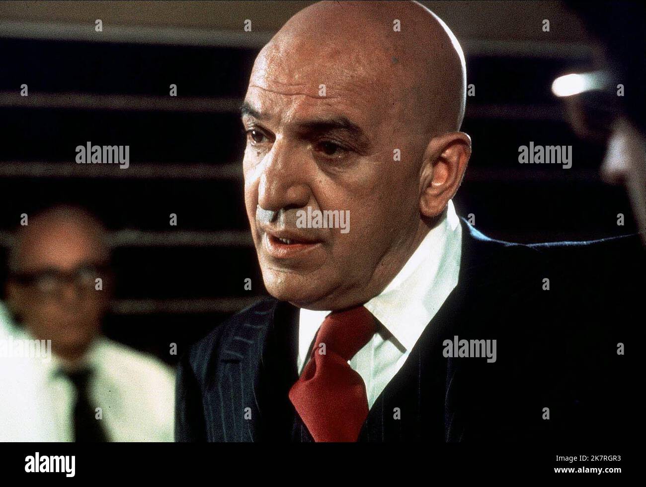 Film Telly Savalas: Kojak (TV-série) personnages: Lieutenant Theo Kojak USA 1973-1978, 24 octobre 1973 **AVERTISSEMENT** cette photographie est à usage éditorial exclusif et est le droit d'auteur de CBS et/ou le photographe assigné par la Société du film ou de la production et ne peut être reproduite que par des publications dans le cadre de la promotion du film ci-dessus. Un crédit obligatoire pour CBS est requis. Le photographe doit également être crédité lorsqu'il est connu. Aucune utilisation commerciale ne peut être accordée sans l'autorisation écrite de la Société du film. Banque D'Images