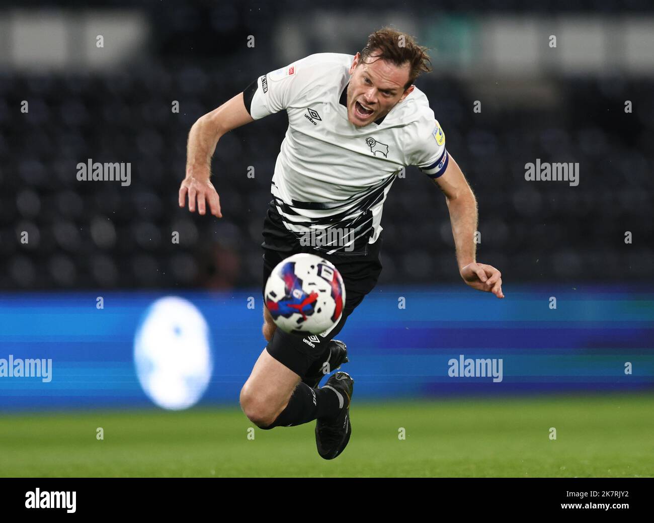 Derby, Angleterre, 18th octobre 2022. Richard Stearman du comté de Derby pendant le match Papa Johns Trophy au Pride Park Stadium, Derby. Le crédit photo doit être lu : Darren Staples / Sportimage Banque D'Images