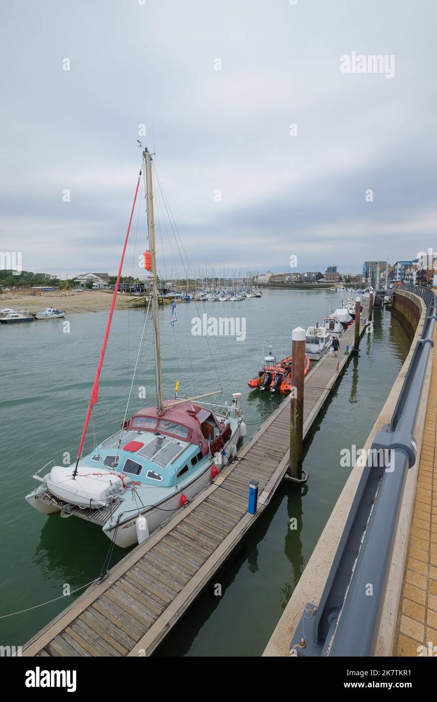 The River Arun à Littlehampton, West Sussex, Royaume-Uni Banque D'Images