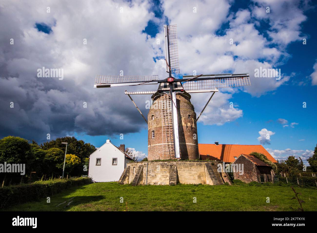 Torenmolen van Gronsveld, le plus ancien moulin à vent de Limbourg Banque D'Images