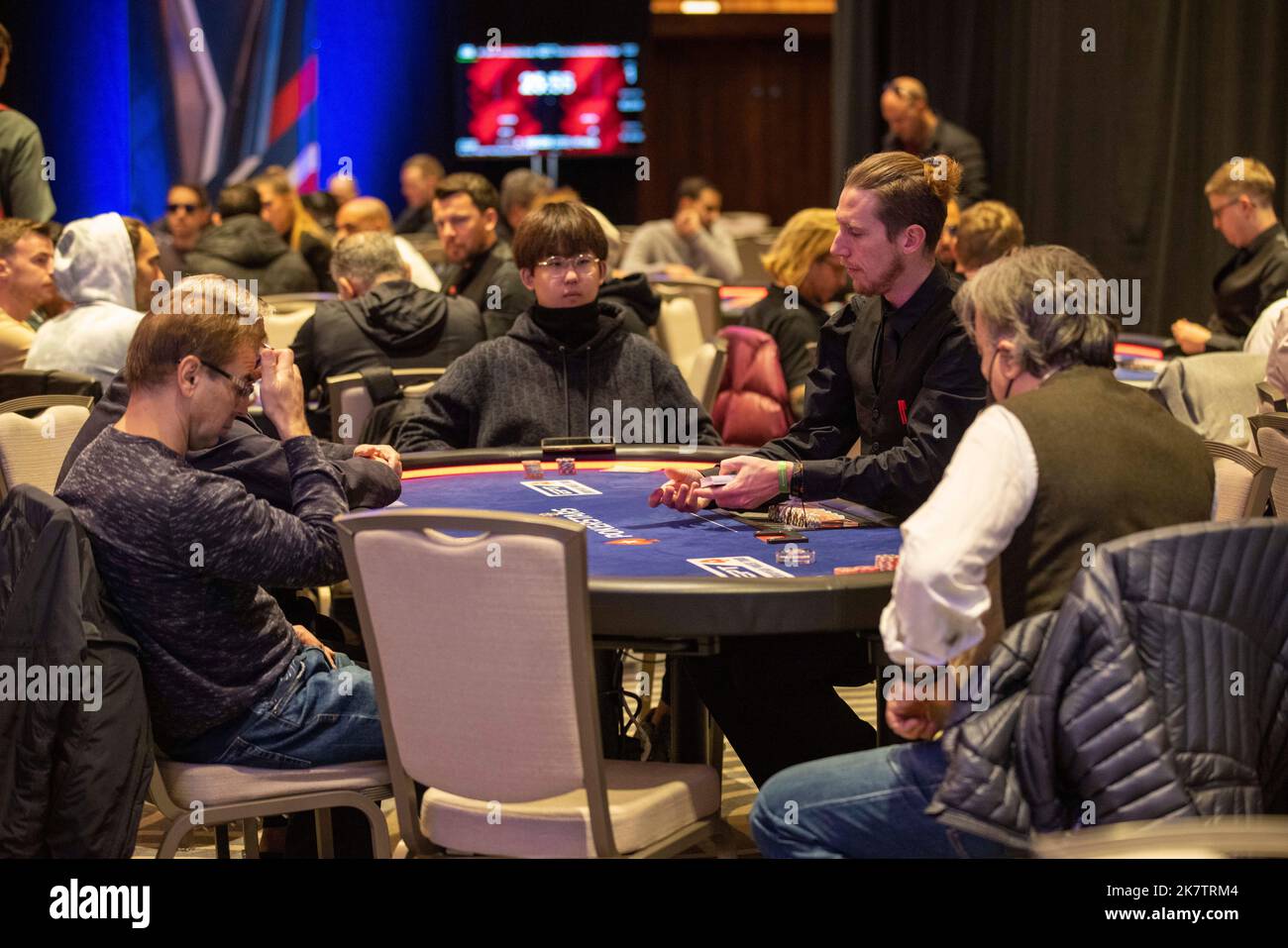 Le Hilton Park Lane de Londres accueille le European Poker Tour. 70 tables de poker avec jusqu'à 700 joueurs seront en action pendant le tournoi jusqu'au 28th octobre. Banque D'Images