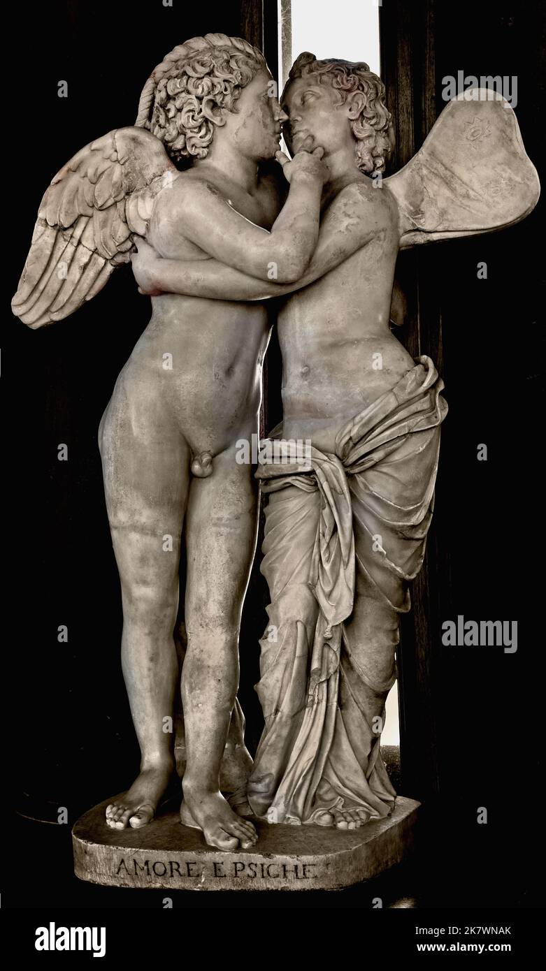 Deux anges baisers le Palazzo Pitti, Palais Pitti, est un vaste palais, principalement Renaissance, à Florence, Italie. Banque D'Images