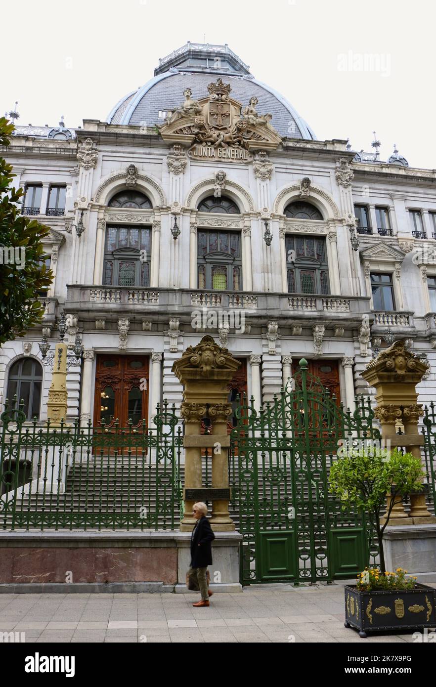 Asturias Parlement Plaza de la Escandalera Oviedo Asturias SPAI Banque D'Images