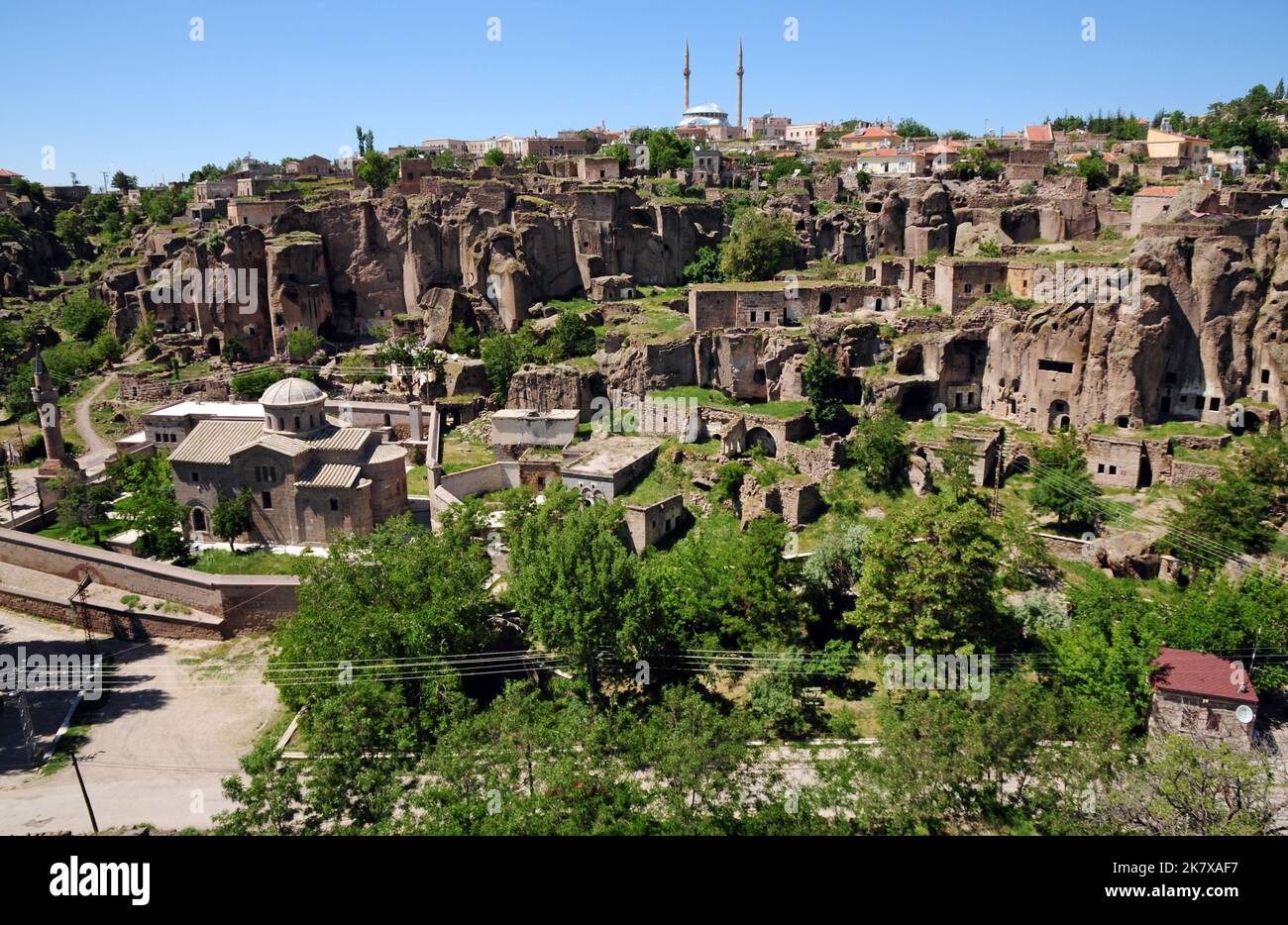 Il y a beaucoup de beautés naturelles et historiques dans le quartier de Guzelyurt, qui est relié à la ville d'Aksaray en Turquie. Banque D'Images