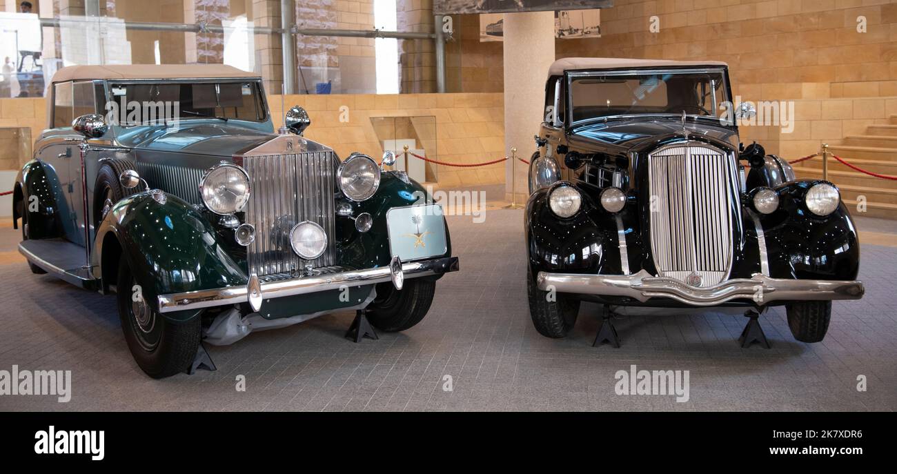 VintageRolls Royce et Mercedes Masmak Palace Riyad Arabie Saoudite Banque D'Images