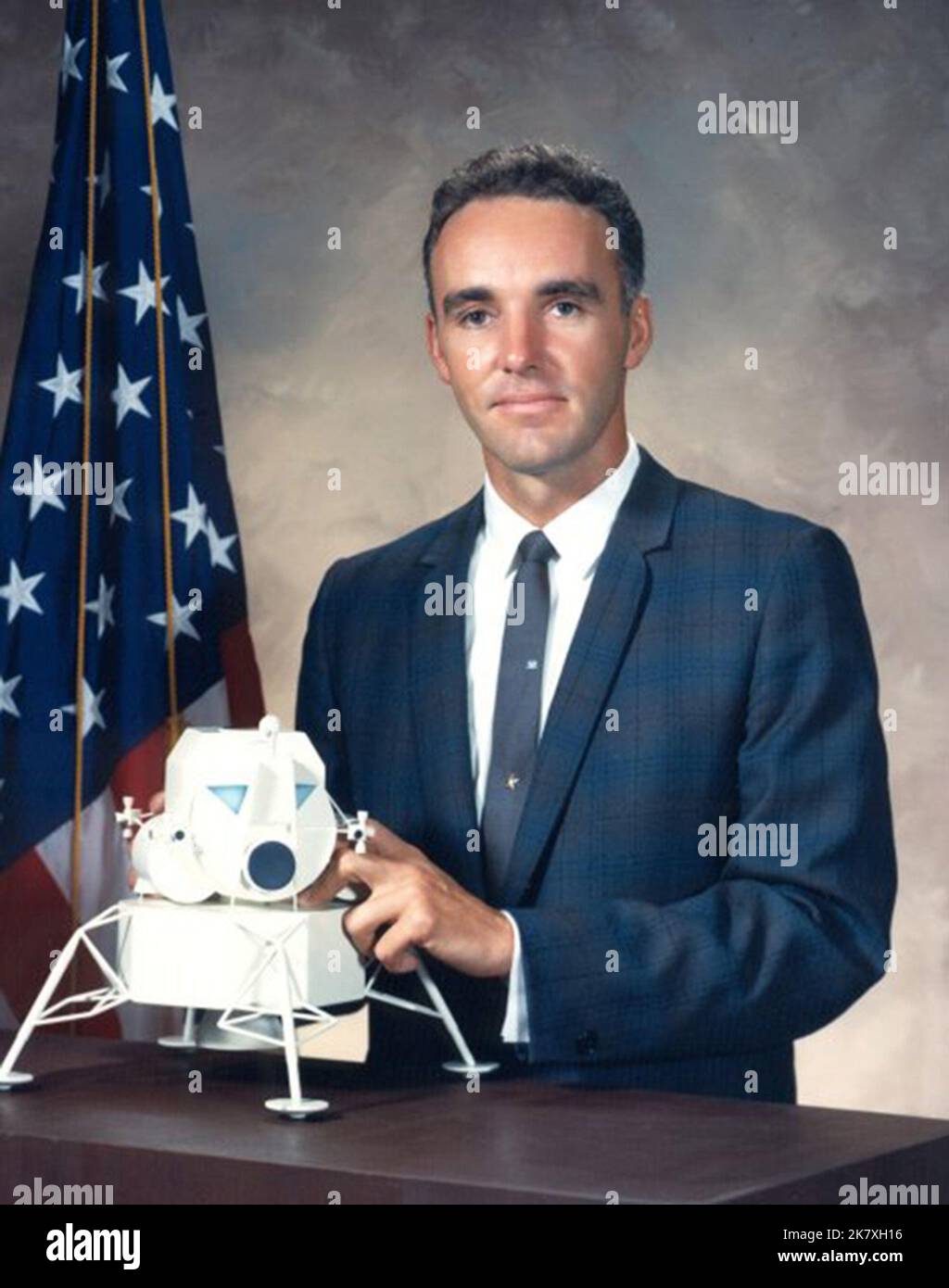 Duane Edgar 'dco' Graveline (1931 – 2016) médecin américain et astronaute de la NASA. Il a été l'un des six scientifiques sélectionnés en 1965, dans le quatrième groupe d'astronautes de la NASA, pour le programme Apollo. Banque D'Images