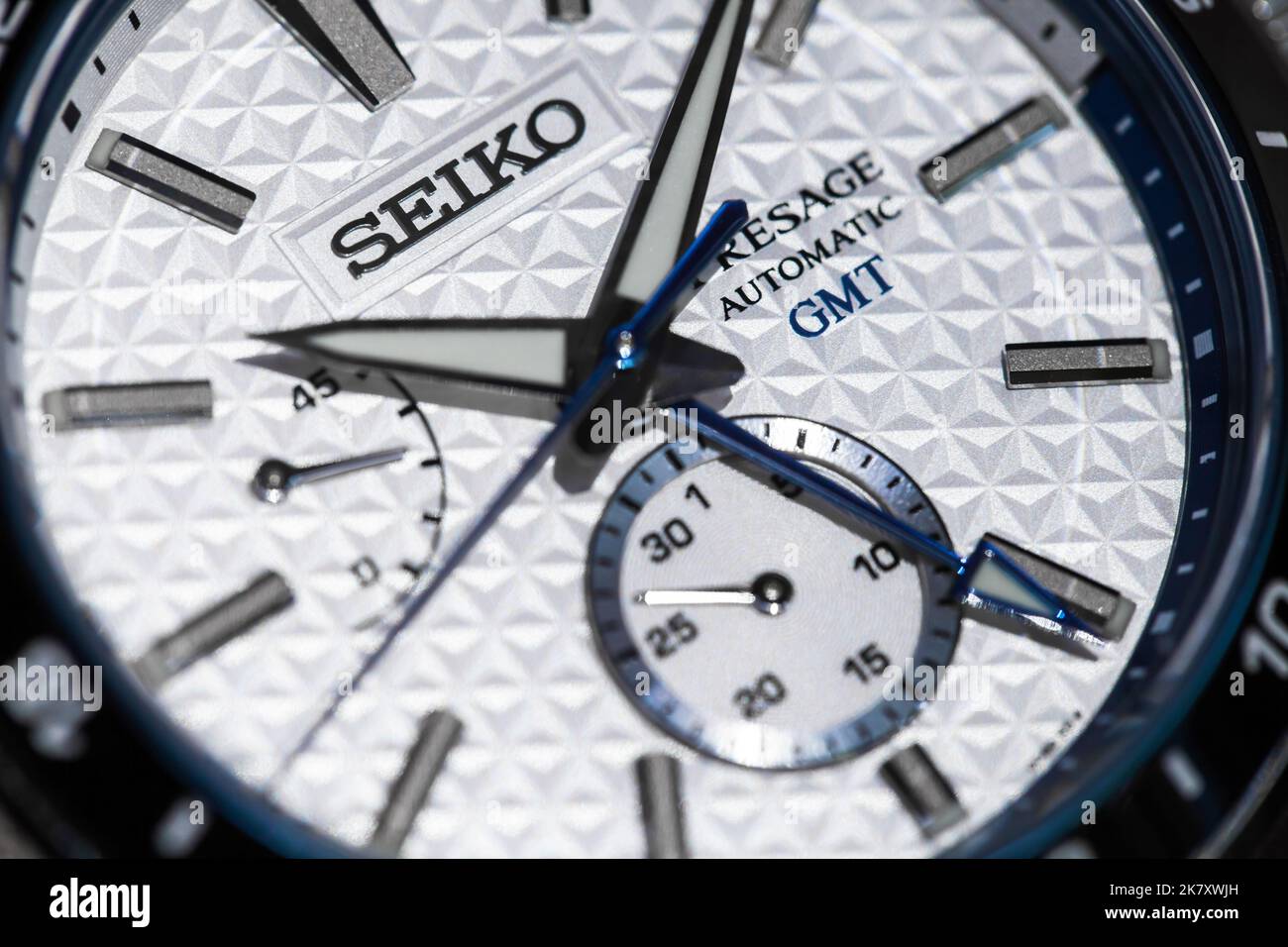 Tokyo, Japon - 28 juillet 2022: Seiko Sharp aved presage SPB223J1, macro photo de l'horloge face de Japon montre de poignet. La série Seiko Presage est un A. Banque D'Images