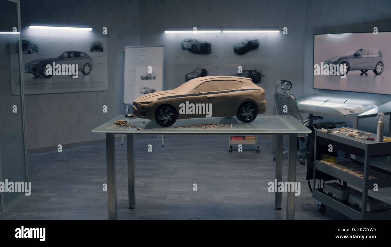 Modèle futuriste d'argile plastifiée prototype de sculpture de voiture