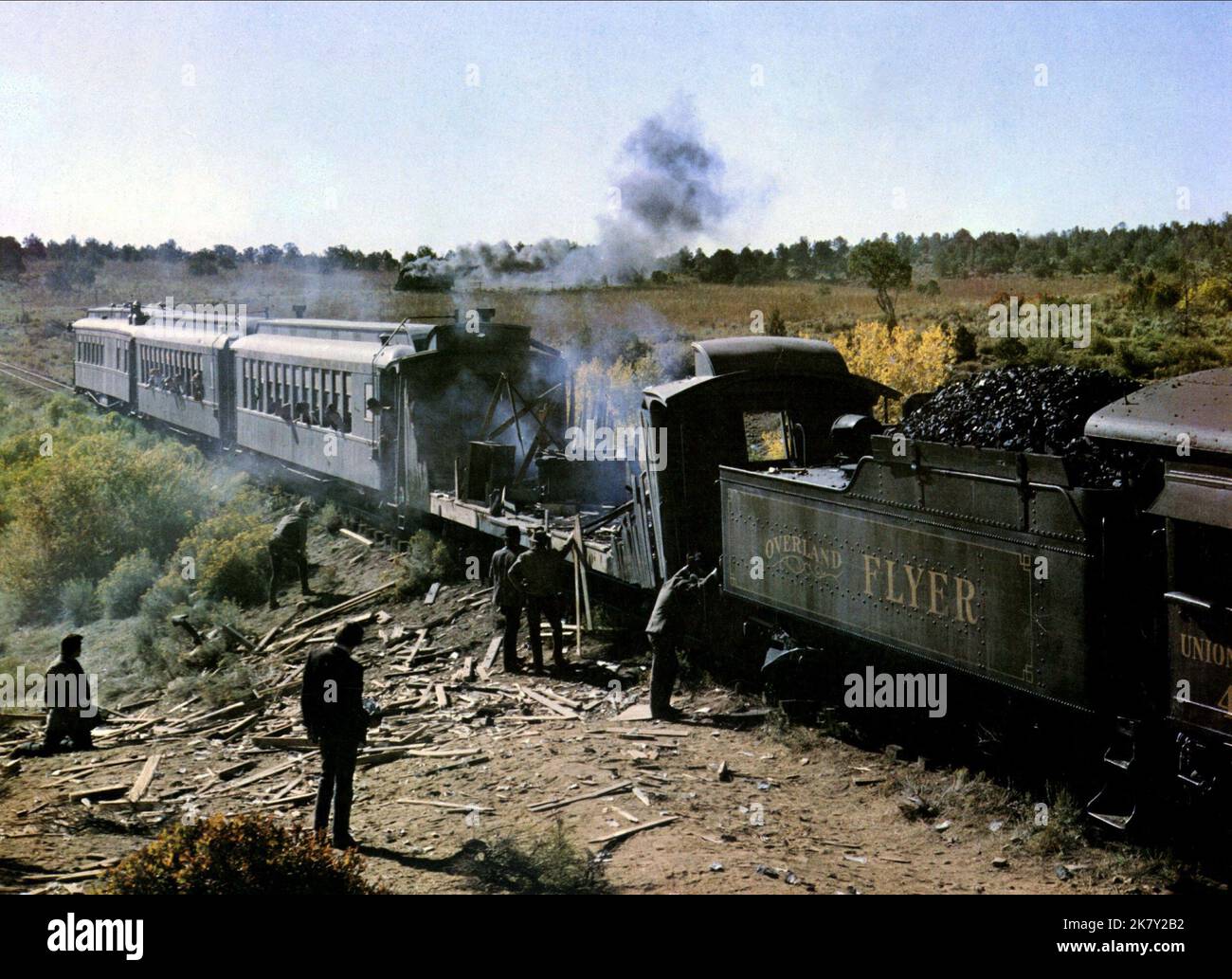 Film de scène de vol de train : Butch Cassidy and the Sundance Kid (USA 1969) / Titel Auch : Butch Cassglacée und Sundance Kid Directeur : George Roy Hill 23 septembre 1969 **AVERTISSEMENT** cette photographie est à usage éditorial exclusif et est le droit d'auteur de 20th CENTURY FOX et/ou le photographe assigné par la Société de film ou de production et ne peut être reproduite que par des publications en conjonction avec la promotion du film ci-dessus. Un crédit obligatoire à 20th CENTURY FOX est requis. Le photographe doit également être crédité lorsqu'il est connu. Aucune utilisation commerciale ne peut être accordée sans l'autorisation écrite de l'IF Banque D'Images