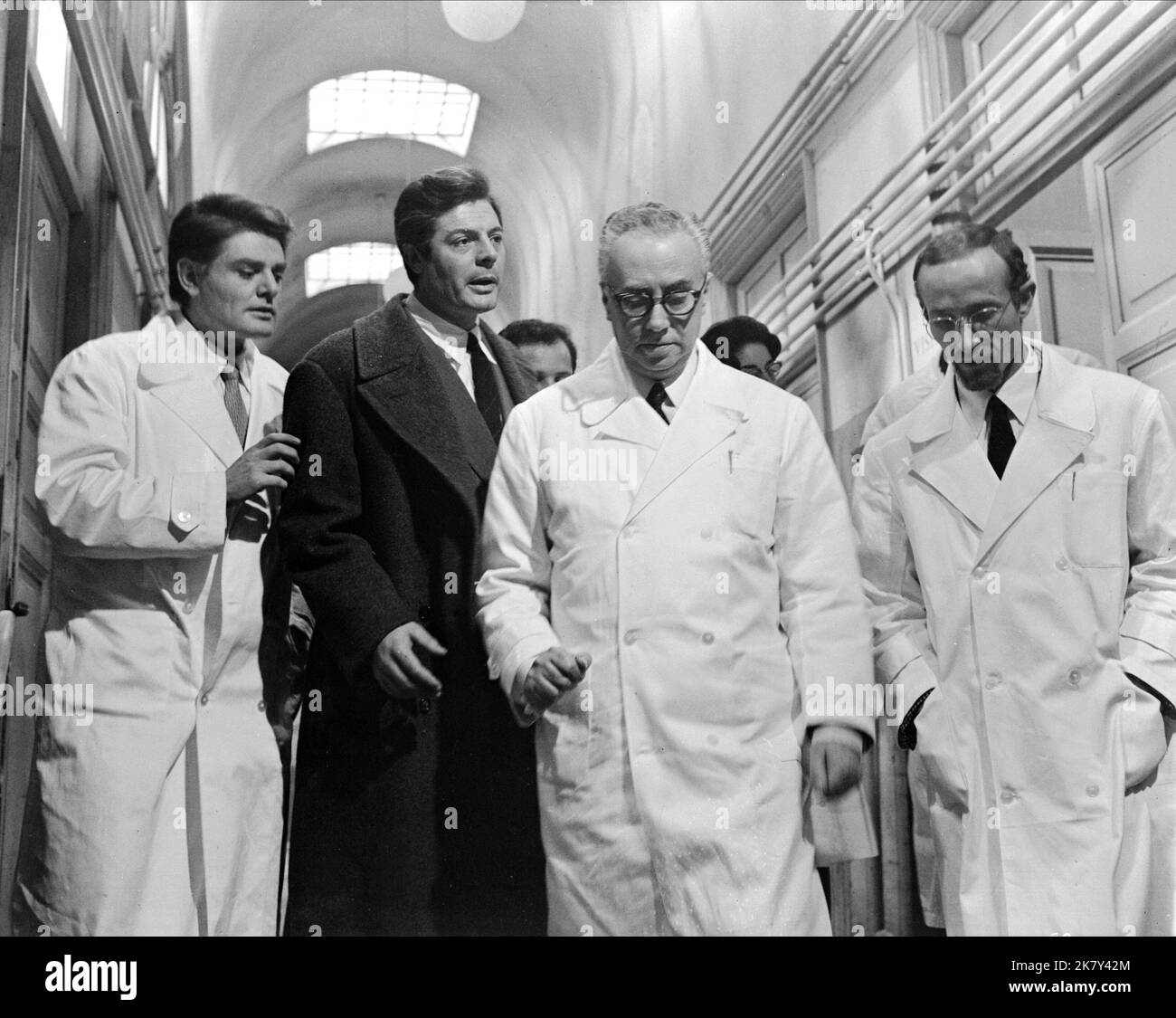 Marcello mastroianni 1960s Banque de photographies et dimages  haute ...