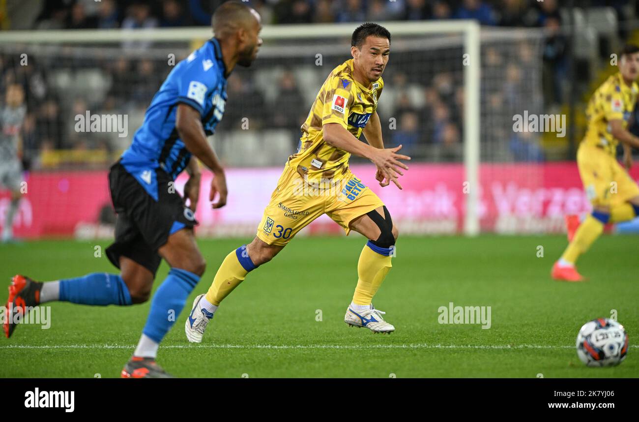 Brugges, Belgique. 19th octobre 2022. Shinji Okazaki (30) de STVV photographié lors d'un match de football belge de première division de Jupiler Pro League entre Club Brugge KV et Sint-Truidense VV le jour de match 13th de la saison 2022-2023 , le mercredi 19 octobre 2022 à Brugge , Belgique . PHOTO SPORTPIX | DAVID CATRY crédit: David Catry/Alay Live News Banque D'Images