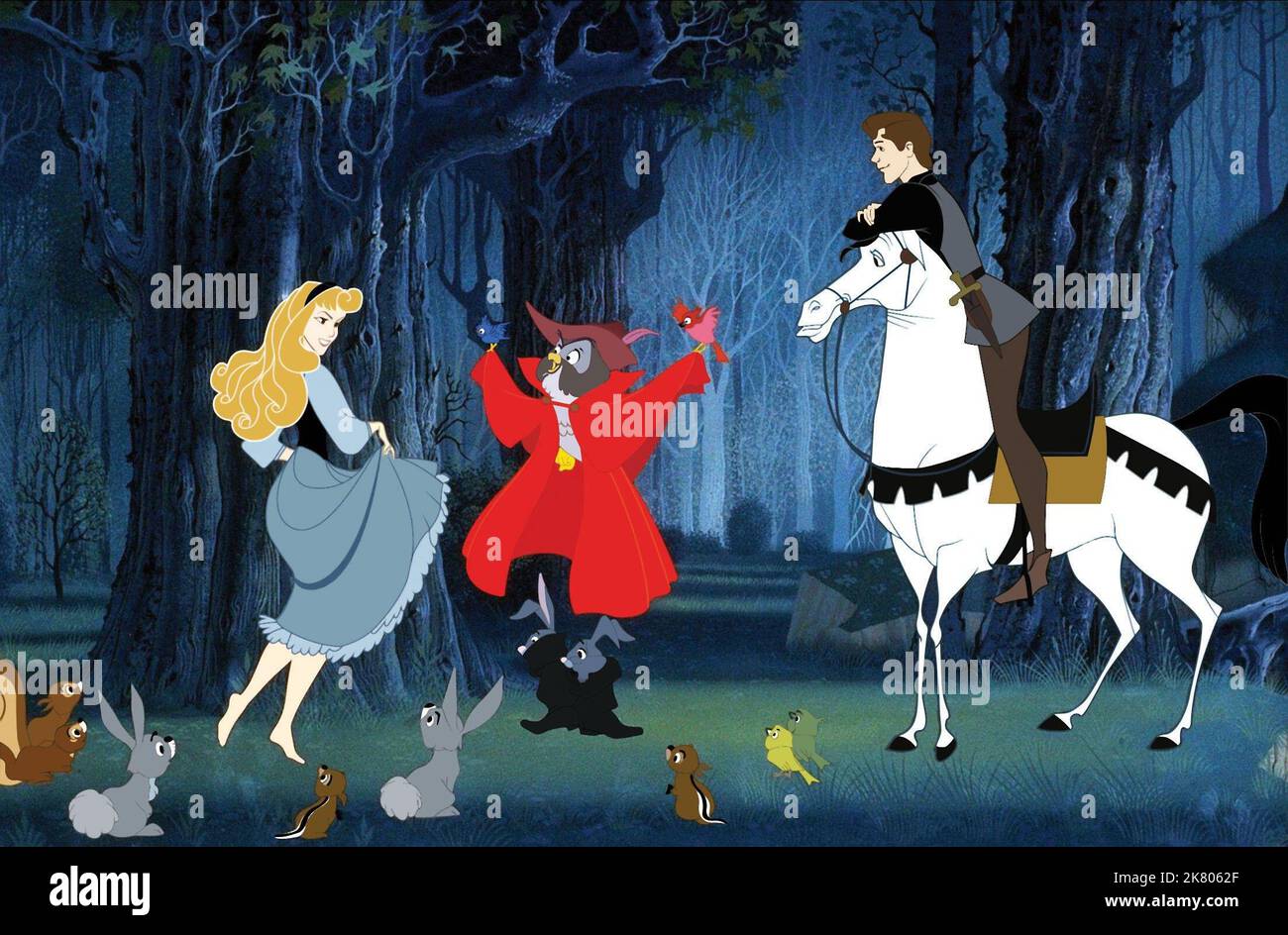 Film Princess Aurora & Prince Phillip : Sleeping Beauty (USA 1959) Directeur : Clyde Geronimi 29 janvier 1959 **AVERTISSEMENT** cette photographie est destinée à un usage éditorial exclusif et est protégée par les droits d'auteur de DISNEY et/ou du photographe attribué par la Société de film ou de production et ne peut être reproduite que par des publications dans le cadre de la promotion du film ci-dessus. Un crédit obligatoire pour DISNEY est requis. Le photographe doit également être crédité lorsqu'il est connu. Aucune utilisation commerciale ne peut être accordée sans l'autorisation écrite de la Société du film. Banque D'Images