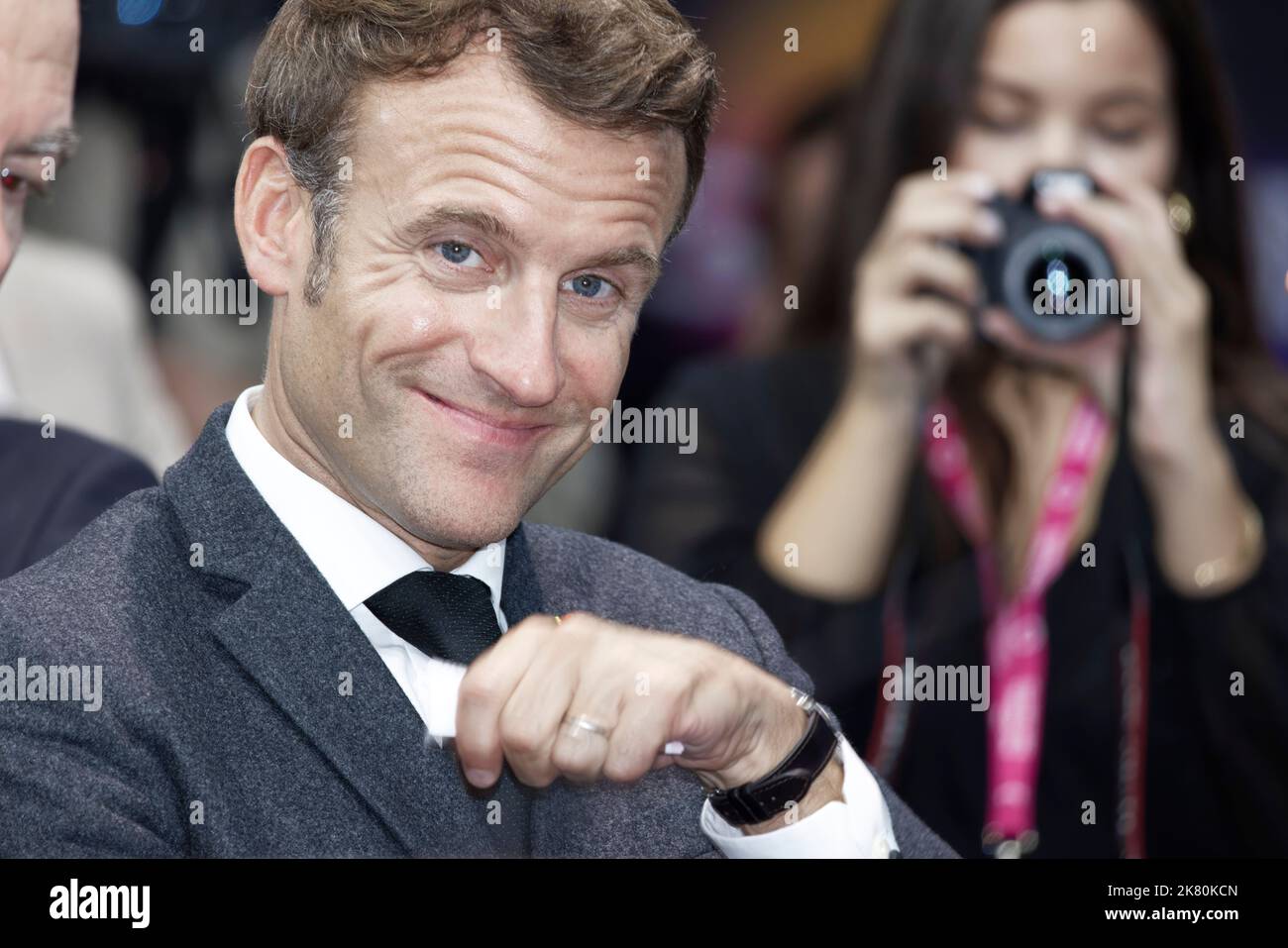 Paris, France. 17th octobre 2022. Le président français Emmanuel Macron participe à l'édition 2022 du mondial Paris Motor Show à Paris, France. Banque D'Images