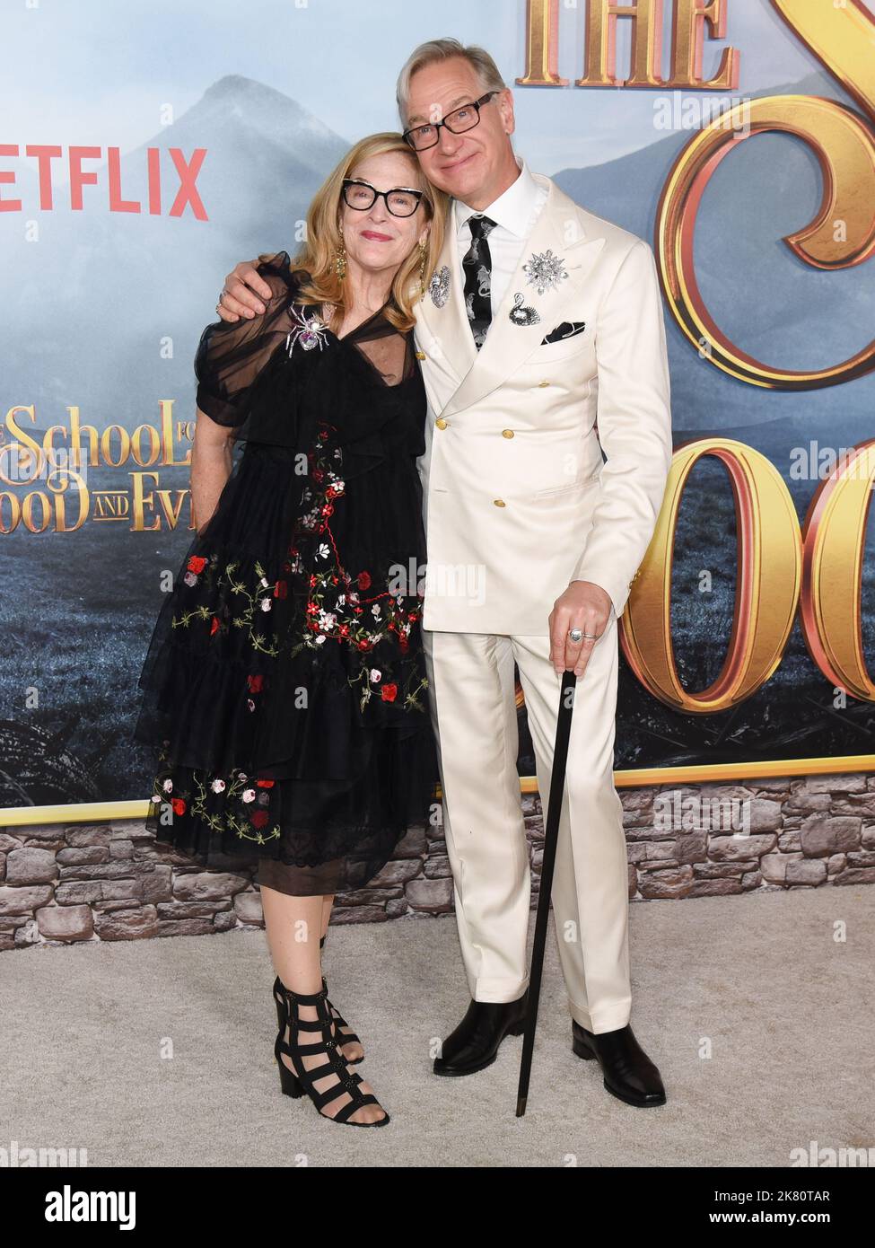 18 octobre 2022, Westwood, Californie, Etats-Unis: Laurie Feig et Paul Feig assistent à la première de "l'école pour le bien et le mal" de Netflix (image de crédit: © Billy Bennight/ZUMA Press Wire) Banque D'Images