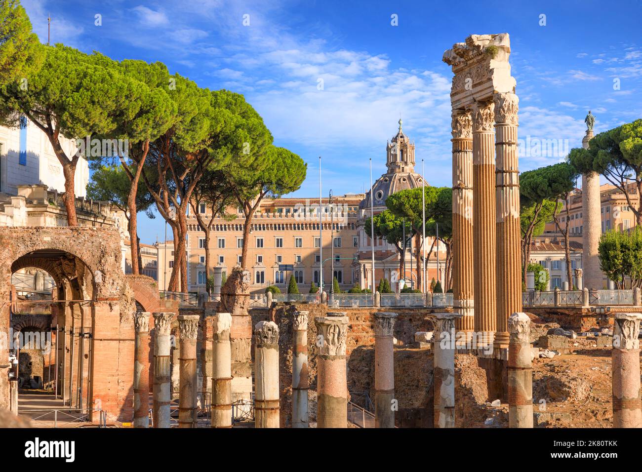 Vue urbaine de Rome: Forum impérial de César. Banque D'Images