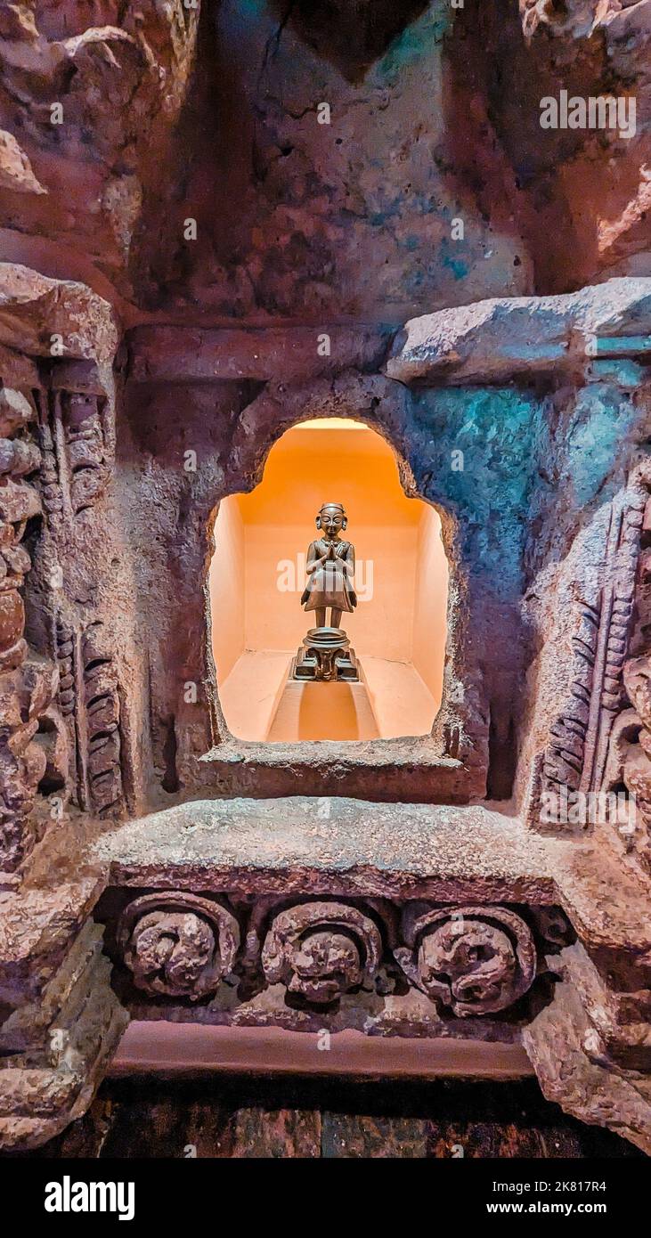 Petite idole népalaise prise au Musée Patan Banque D'Images
