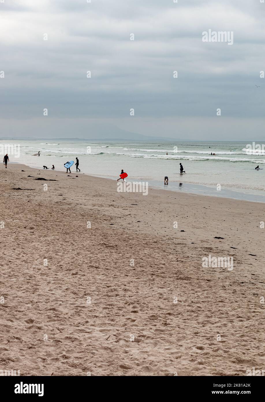 Muizenberg est une ville au bord de la plage dans le Cap occidental, en Afrique du Sud Banque D'Images