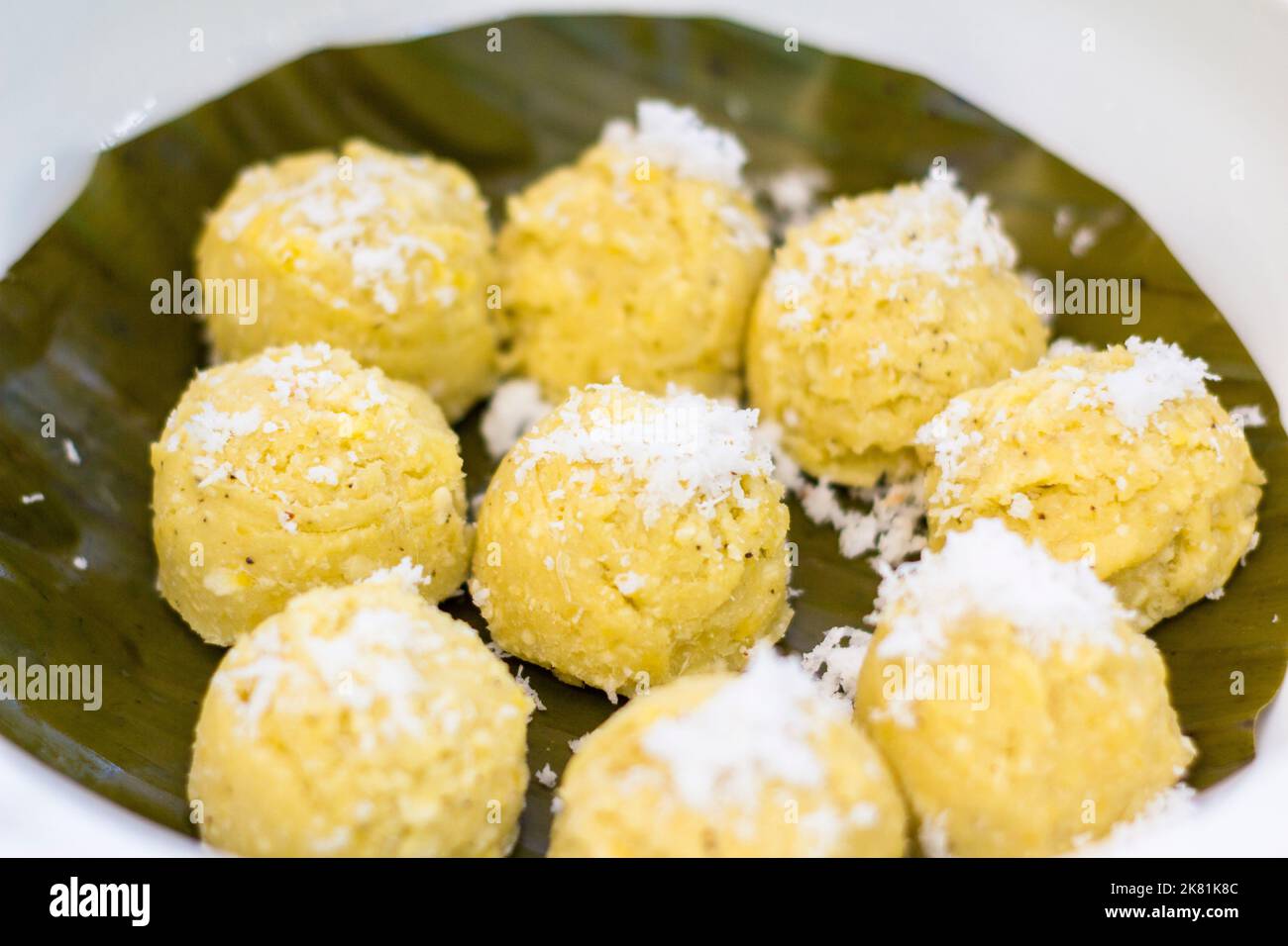 Bonbons pilés au manioc appelés localement linusak à Cebu, Philippines Banque D'Images