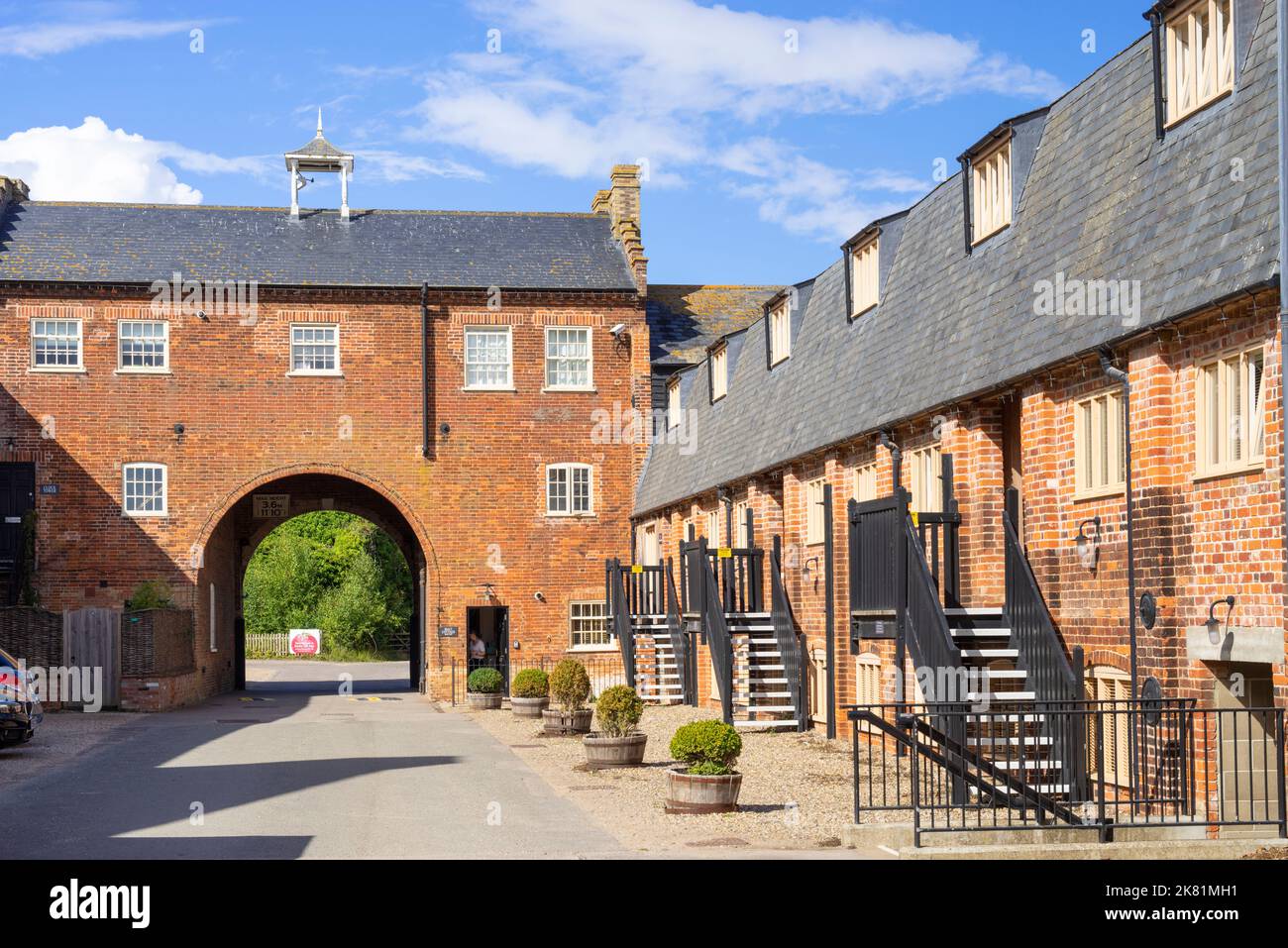 Les entrepôts de Snape Maltings à Snape Maltings Snape Suffolk Angleterre GB Europe Banque D'Images