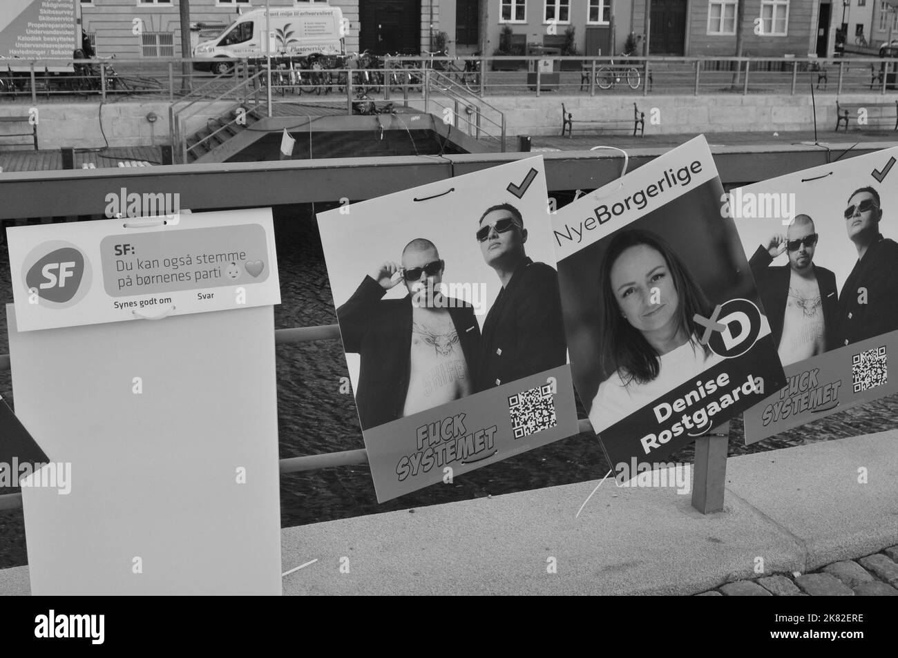 Copenahgen /Danemark/20 octobre 2022/cartes de campagne électorale parlementaire de divers partis politiques dans la capitale danoise. (Photo. Francis Dean/Dean photos.) Banque D'Images