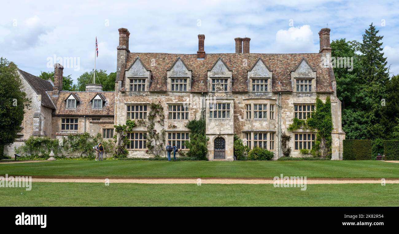 Abbaye d'Anglesey, vue sur le sud, maison de campagne de 17th ans dans le village de Lode, Cambridgeshire, Angleterre, Royaume-Uni Banque D'Images