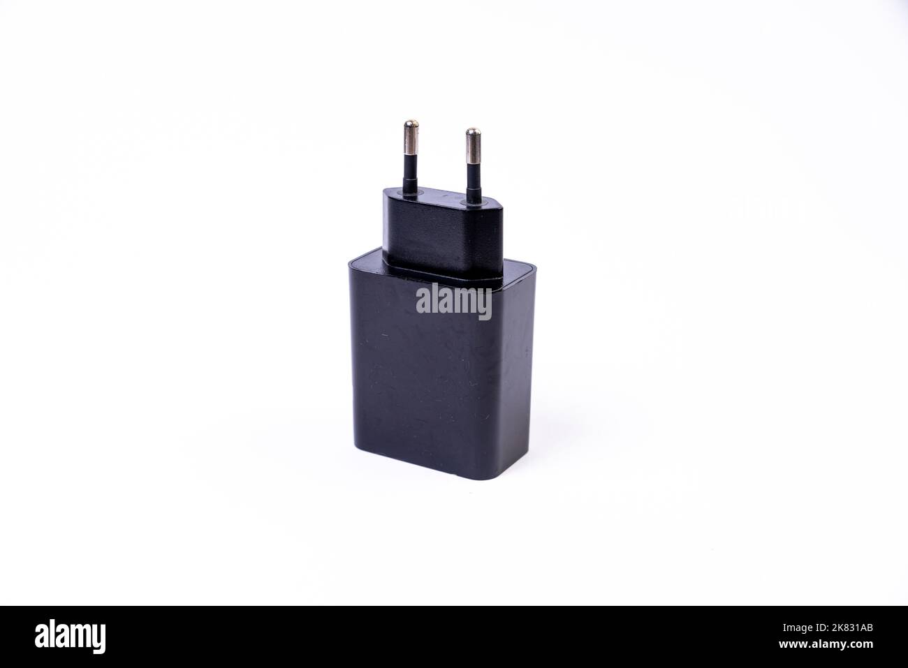 Adaptateur ou concentrateur USB de type C avec divers accessoires : poignées, hdmi, ethernet, VGA DP HDMI, câbles. Divers câbles de conversion pour ordinateurs et smartp Banque D'Images