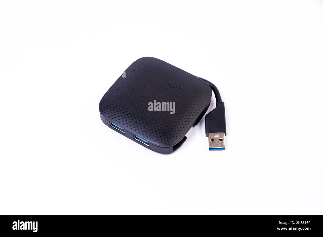 Adaptateur ou concentrateur USB de type C avec divers accessoires : poignées, hdmi, ethernet, VGA DP HDMI, câbles. Divers câbles de conversion pour ordinateurs et smartp Banque D'Images