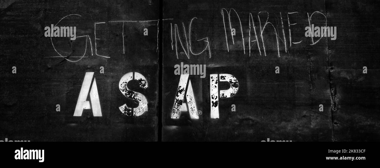 Se marier dès que possible dès que possible l'écriture graffiti peinture murale signe Banque D'Images