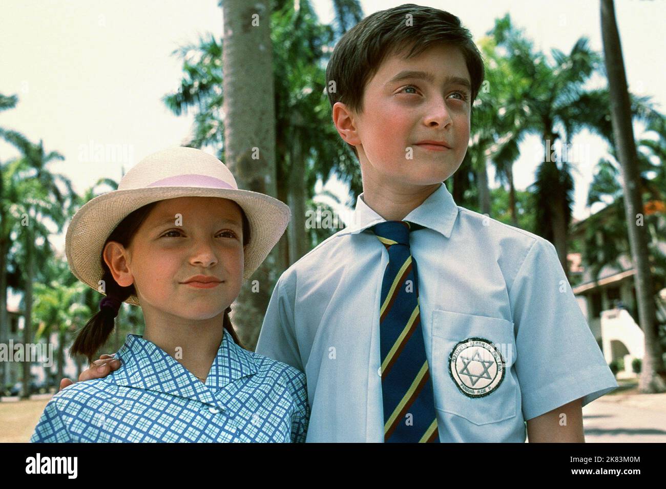 Lola Boorman & Daniel Radcliffe film: The Tailor of Panama (USA/IRL 2001) personnages: Sarah Pendel & Mark Pendel / Literaturverfilmung (basé sur le livre de John le Carre) Directeur: John Boorman 11 février 2001 **AVERTISSEMENT** cette photographie est destinée à un usage éditorial exclusif et est protégée par les droits d'auteur de COLUMBIA PICTURES et/ou du photographe attribué par la Société de film ou de production et ne peut être reproduite que par des publications en conjonction avec la promotion du film ci-dessus. Un crédit obligatoire pour LES PHOTOS DE COLUMBIA est requis. Le photographe doit également être crédité lorsqu'il est connu. Aucune utilisation commerciale ne peut Banque D'Images