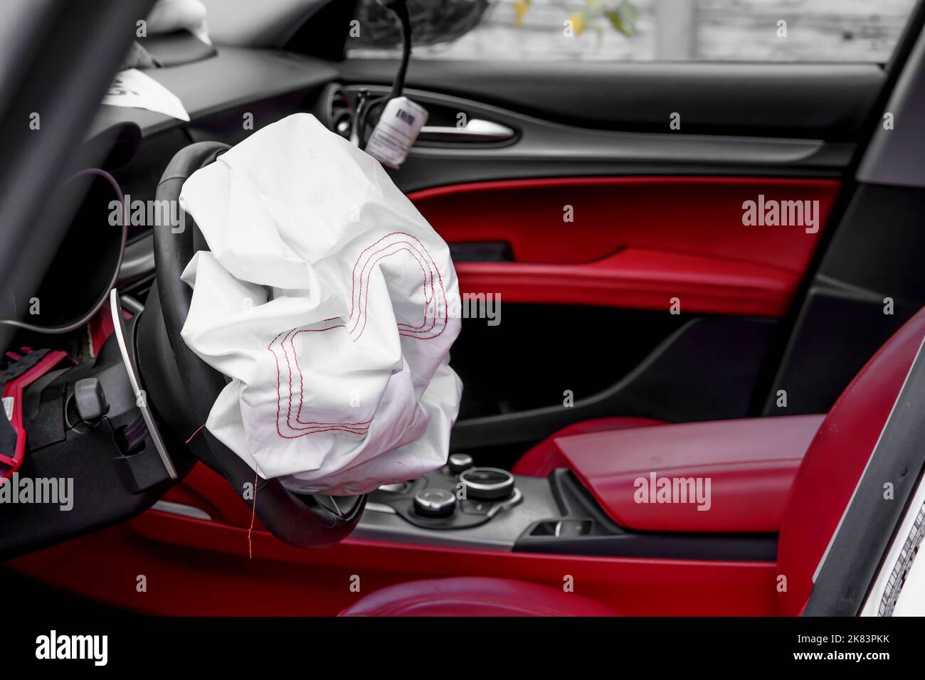 Airbag déclenché Banque de photographies et d’images à haute résolution Alamy