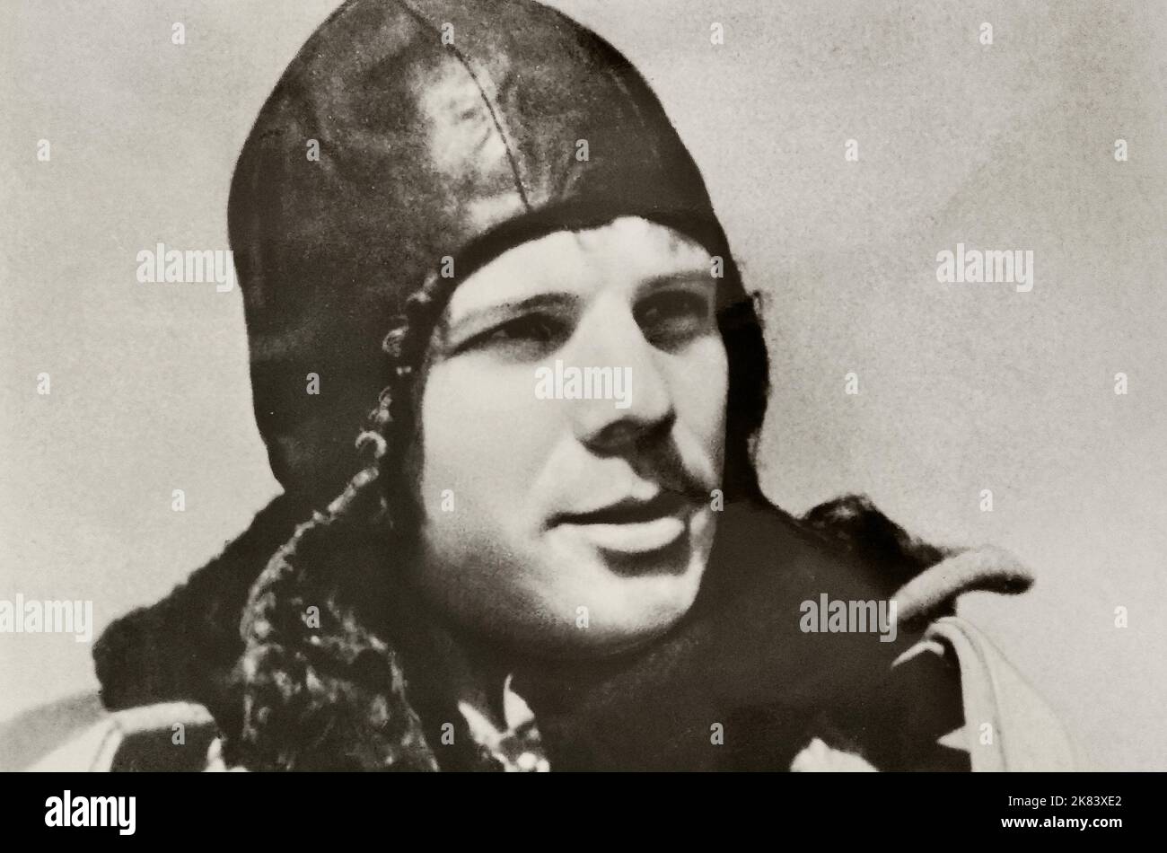 Yuri Gagarin en formation de parachute. Banque D'Images
