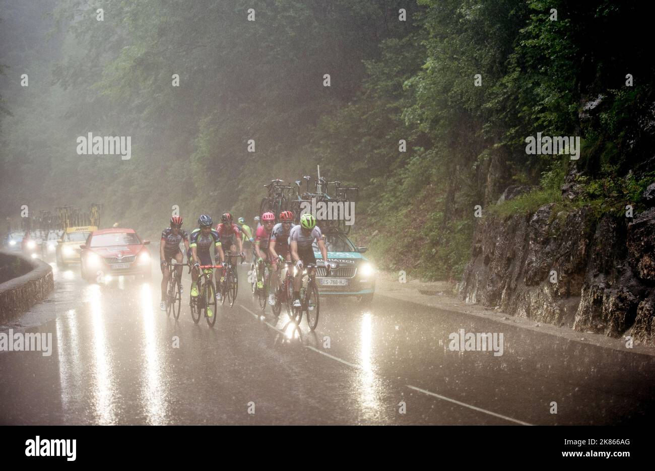 Critérium du Dauphine Etape 4 Chazey-sur-Ain/ Lans-en-vercors - la rupture prise dans une chute soudaine Banque D'Images