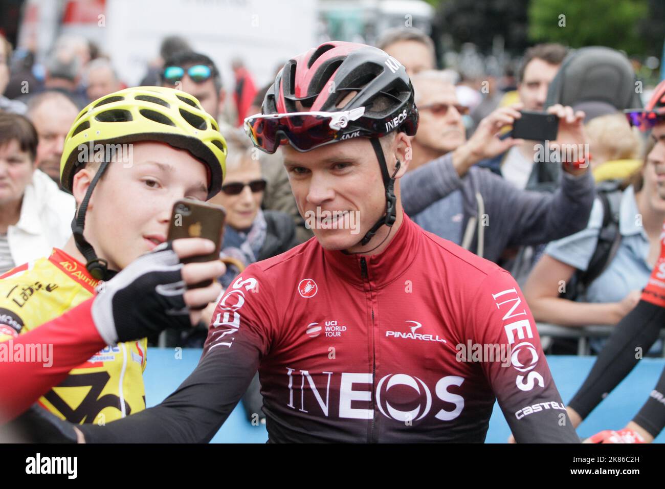 Chris Froome GB Team Ineos sourit au début de la première étape Criterium du Dauphine 2019 Banque D'Images