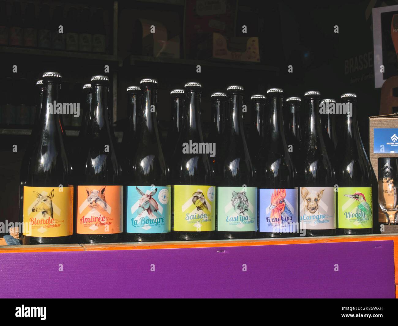Valenciennes, France - 10 15 2022 : toute la gamme de bières produites par la brasserie 'Brasserie d'Amblise' de Crespin, lors de l'événement 'Valenciennes à Banque D'Images